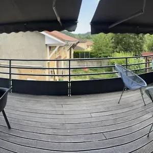 Magnifique Duplex Avec Terrasse , Meyrie France
